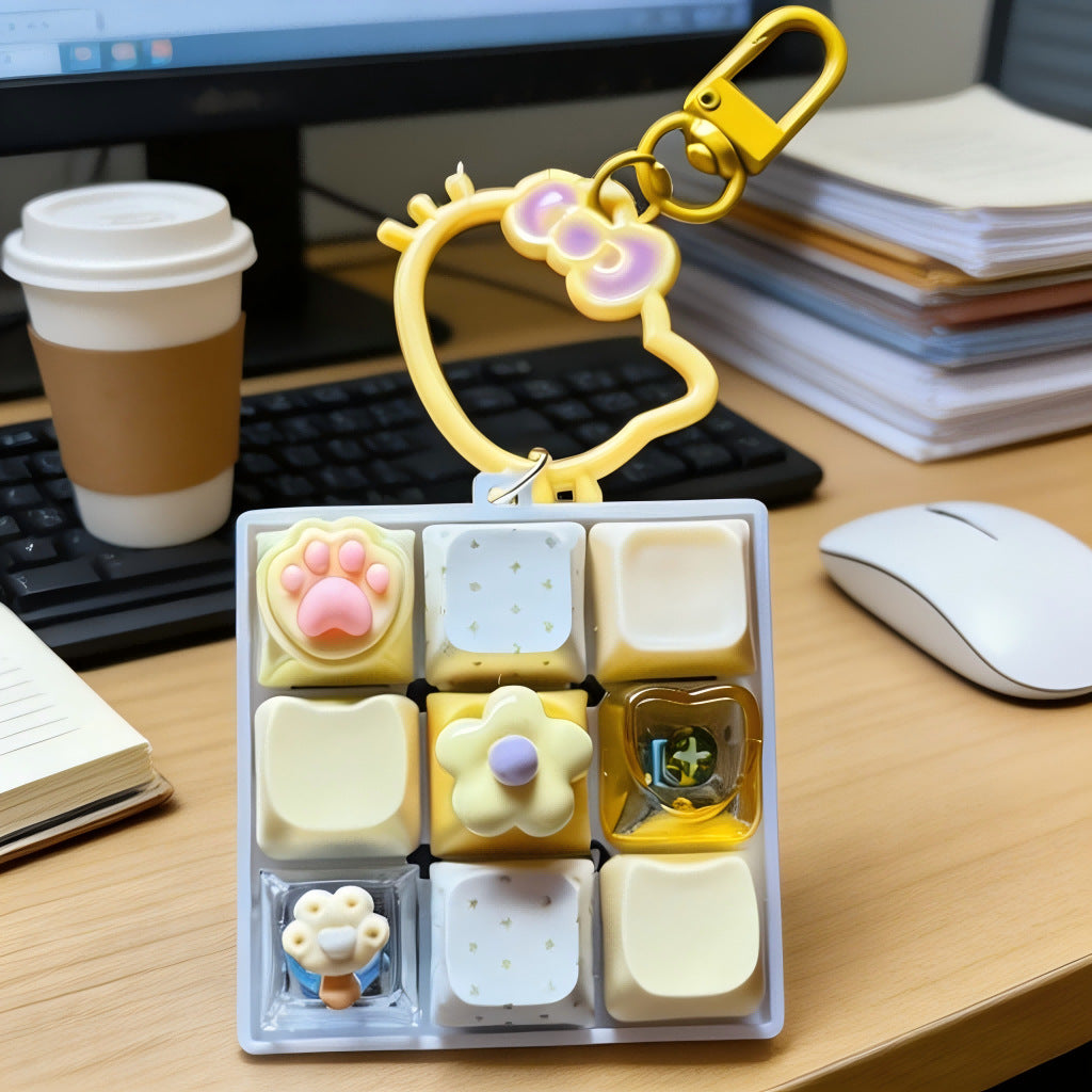 Hello Kitty Clickeez™ Fidget Keychain
